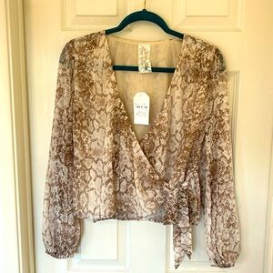 Sadie & Sage snakeskin cropped blouse